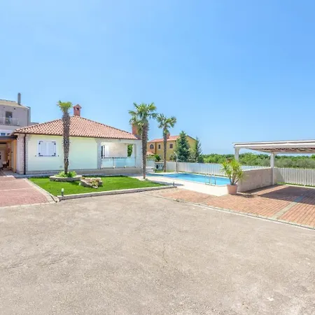 Casa Andrea Vikendica